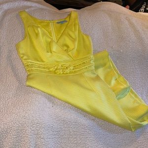Gorgeous yellow, sleeveless sheath dress